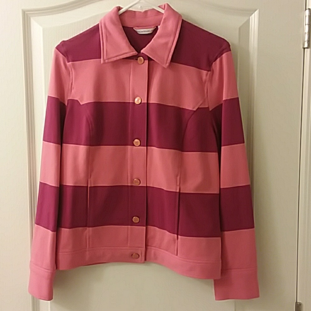 Like NEW ISAAC MIZRAHI CLASSY JACKET😍👍